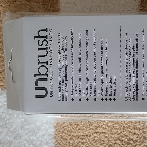 NIB SEALED Black UNBRUSH detangling brush - Picture 2 of 3